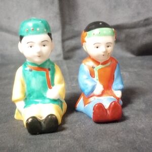 Vintage MCM Asian Sitting Salt & Pepper Shakers